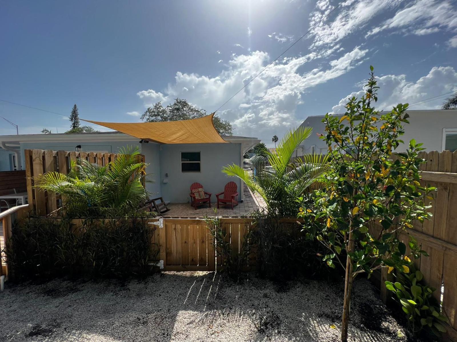 Sandy Shore *5 Min To Beach* * Fort Lauderdale