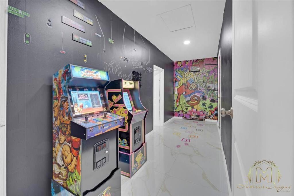 Holiday home Game & Chill Manor - Arcade - Pool - Pool Table Fort Lauderdale