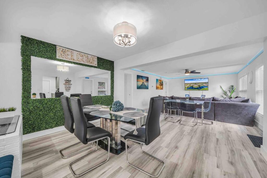 Holiday home Sweet Escape 5 Br/2ba Min From Airport And Fort Lauderdale