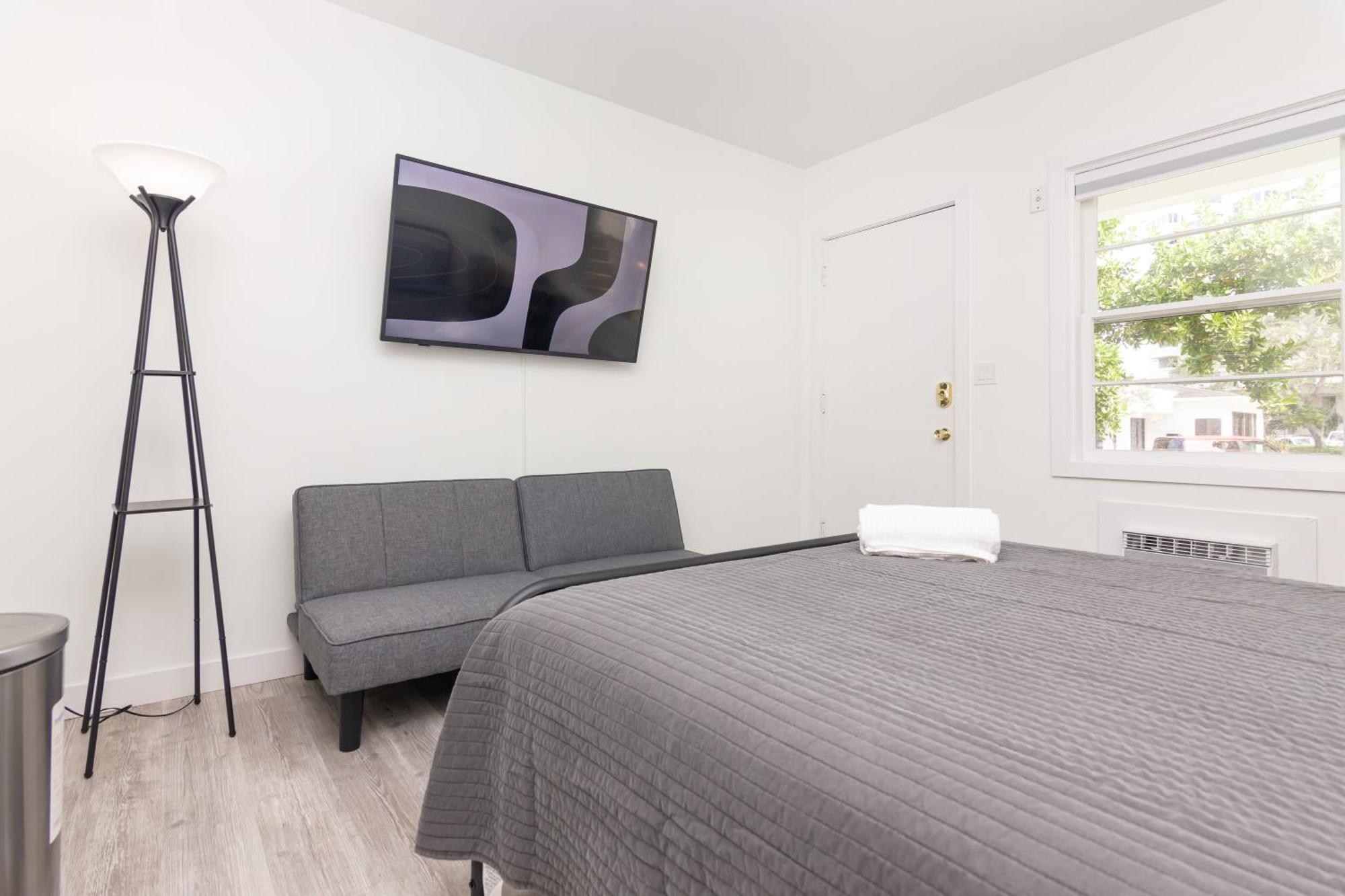 Studio Las Olas - - 5 Minutes Walk To Beach Apartment *