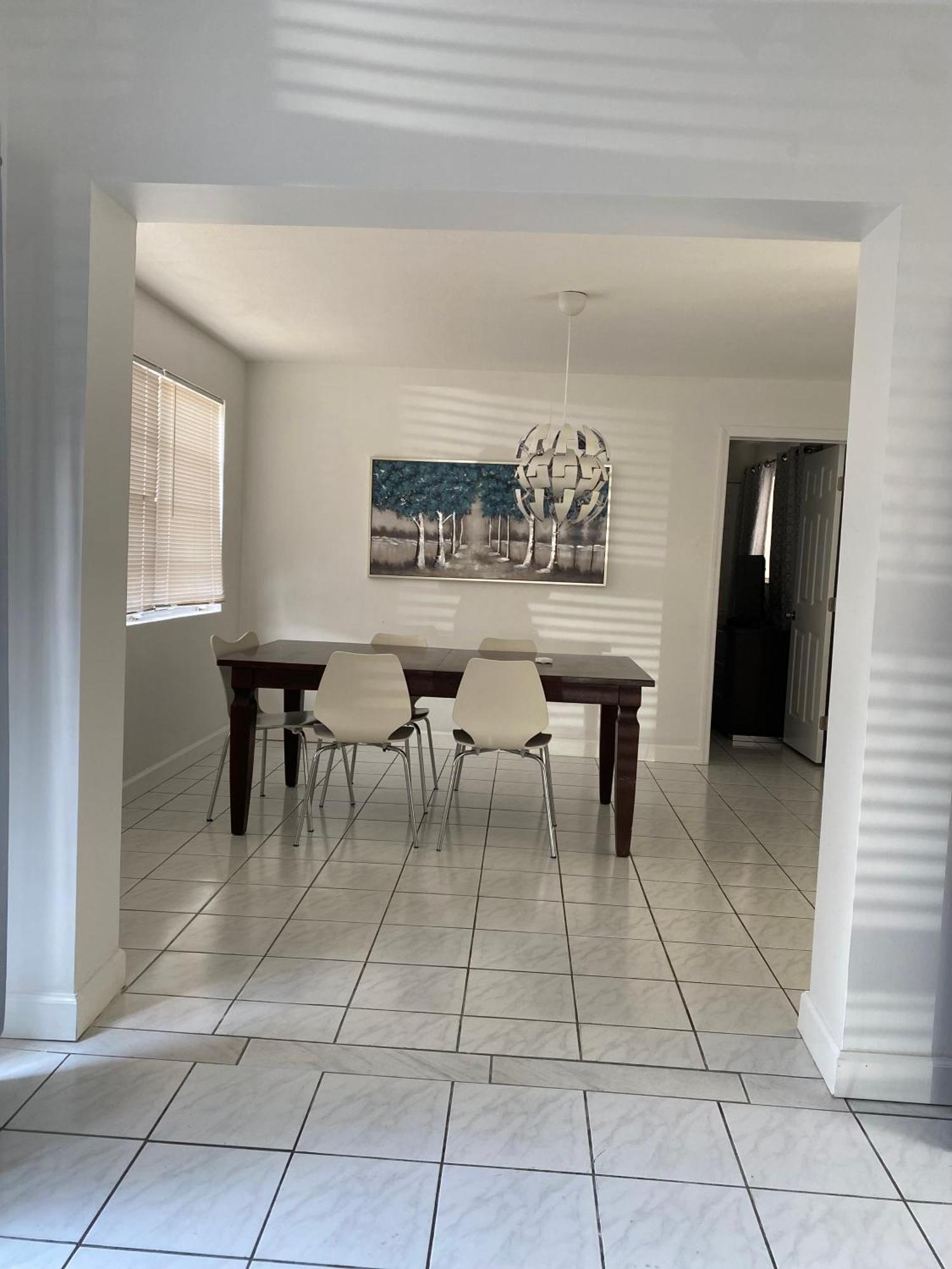 Modern Close To Downtown And The Airport * Fort Lauderdale