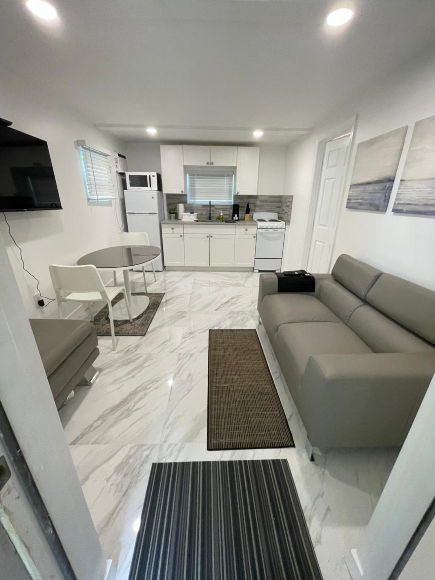 Apartment Downtown Ftl On The River *