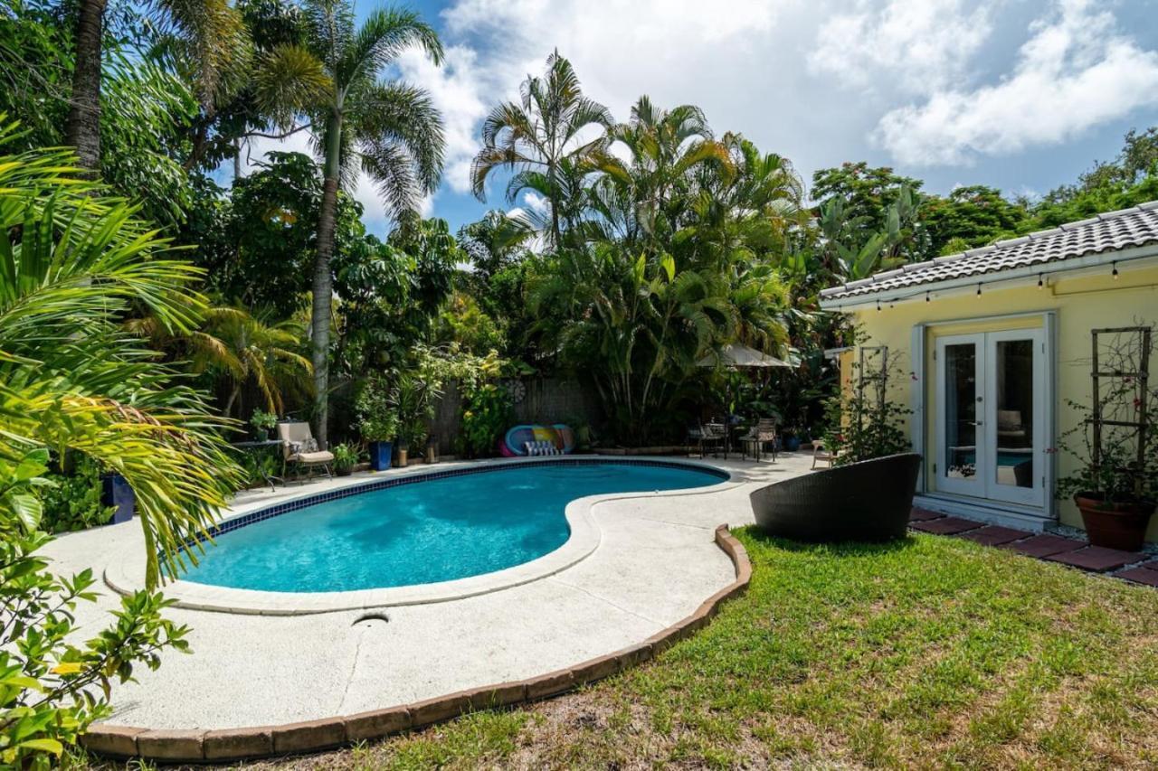Holiday home Family Escape 2br Main 1br Heated Pool *