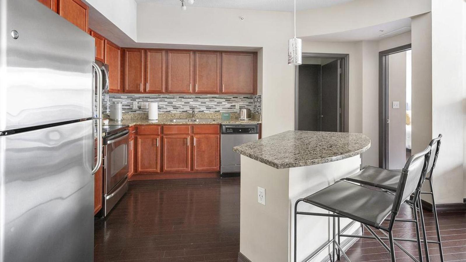 Landing Modern With Amazing Amenities Apartment *
