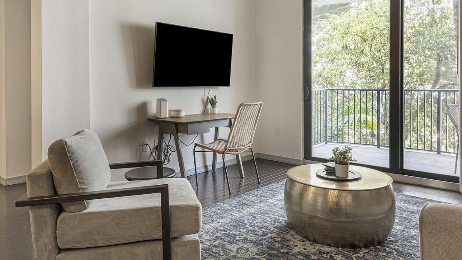 Landing Modern With Amazing Amenities