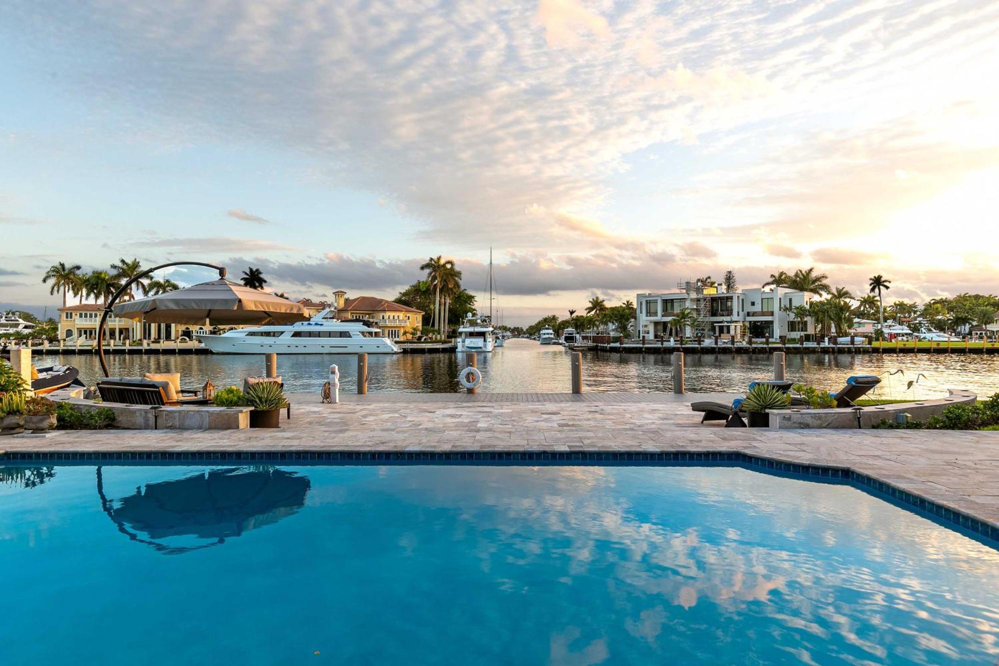 Holiday home Waterfront Lauderdale House With Heated Pool!