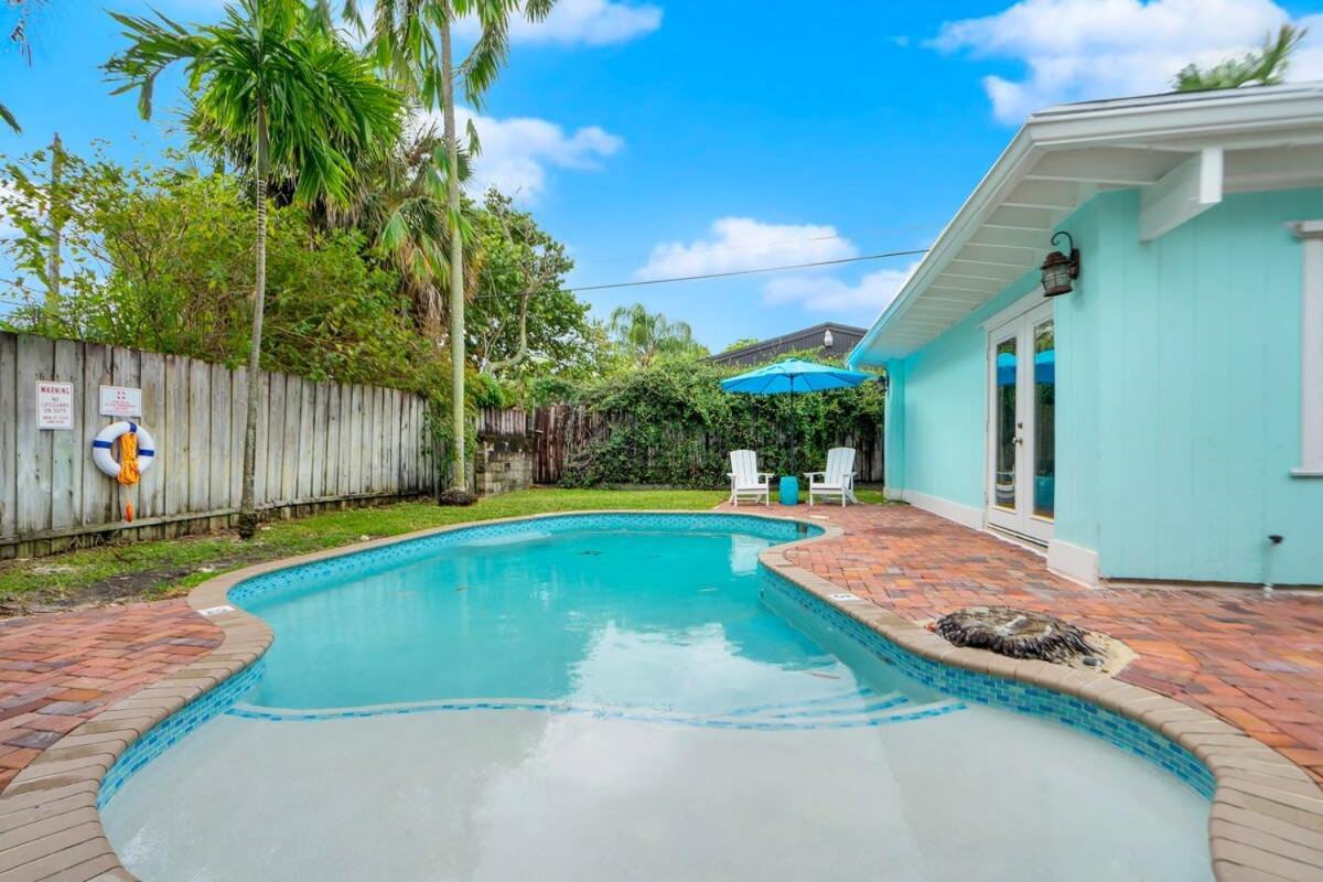 Holiday home Zach's Tropical Pool House *