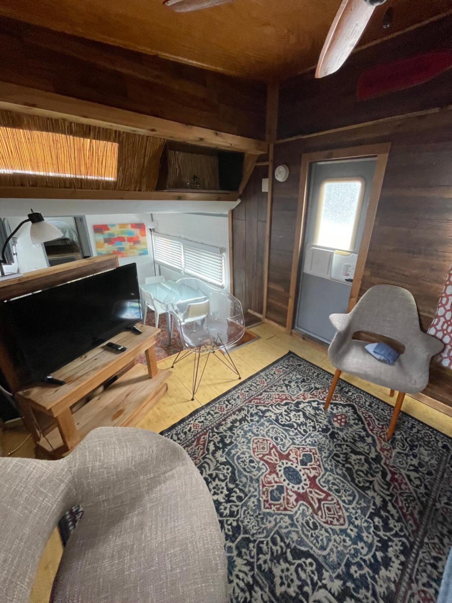Updated Houseboat On The River! * Fort Lauderdale