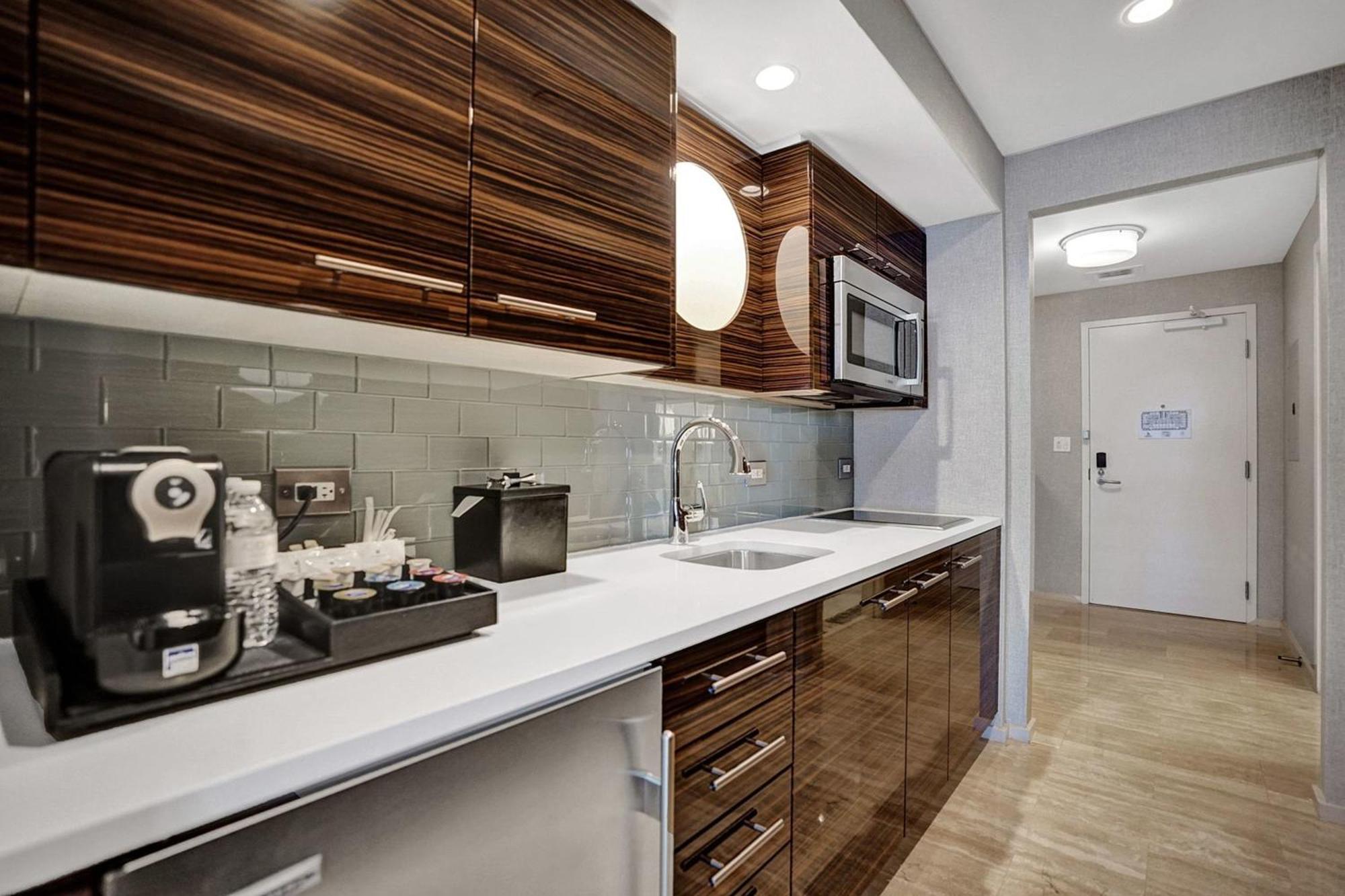Luxury Beachfront Studio! * Fort Lauderdale