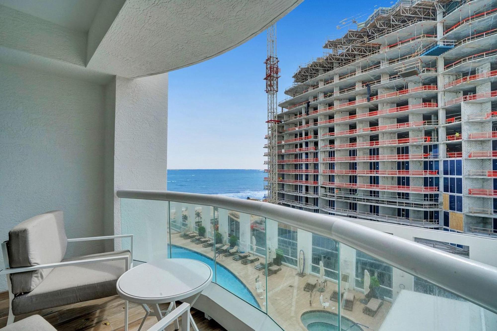 Luxury Beachfront Studio! Holiday home Fort Lauderdale