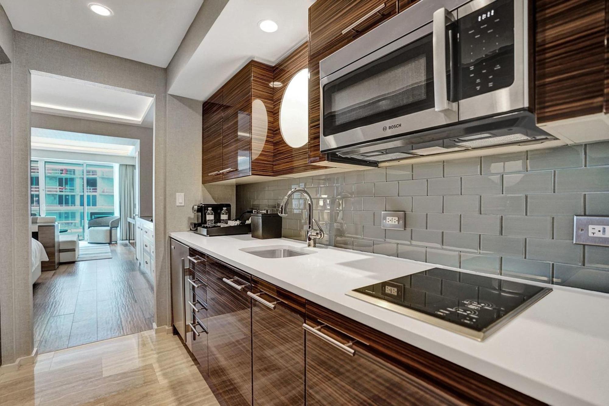 Luxury Beachfront Studio! * Fort Lauderdale