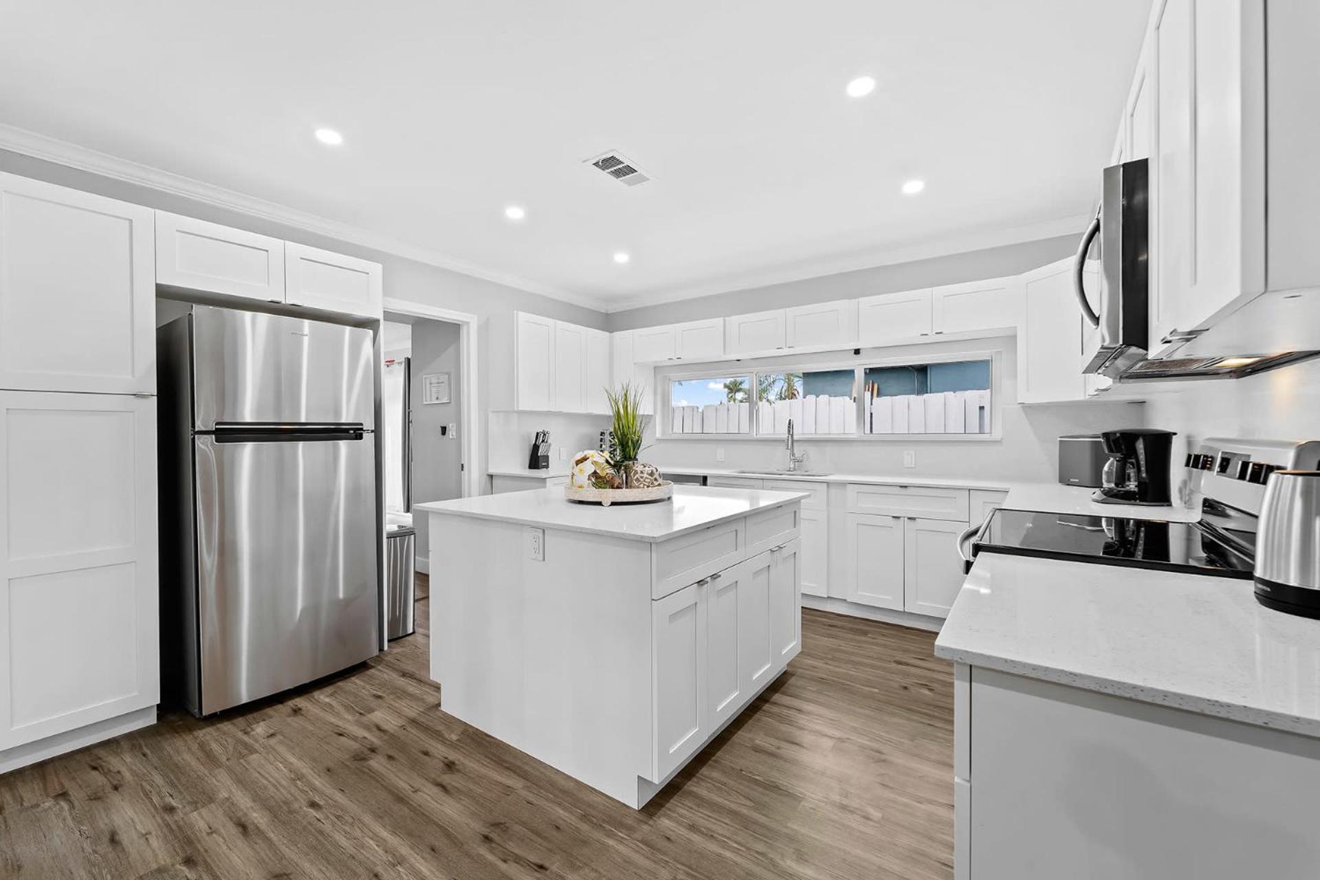 Peaceful 5br -waterway Views Private Heated Pool *