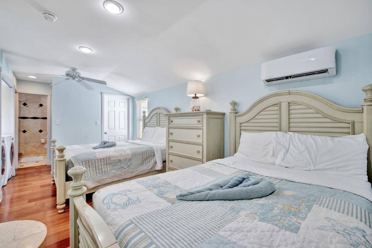 Holiday home Charming 3br Pool And Hot Tub Ftl Gateaway