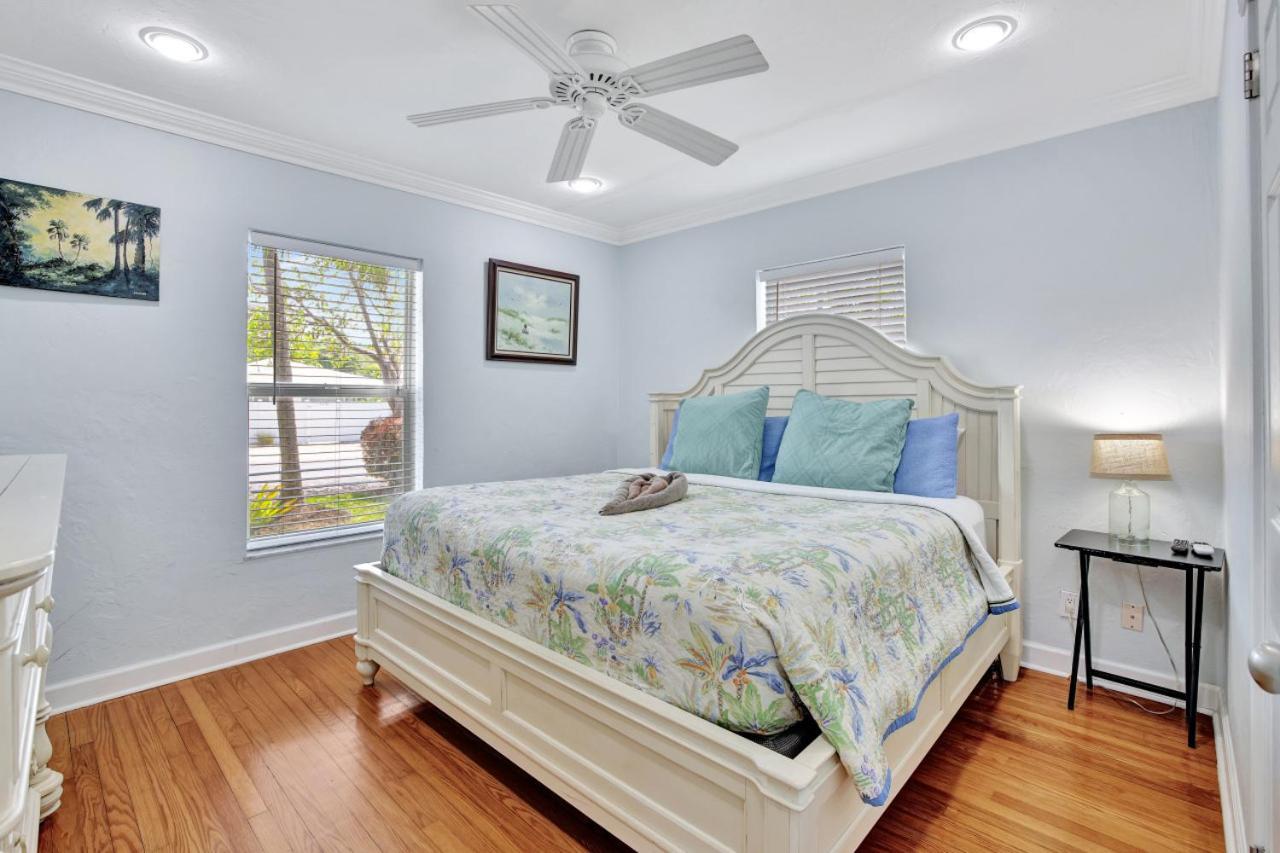Holiday home Charming 3br Pool And Hot Tub Ftl Gateaway