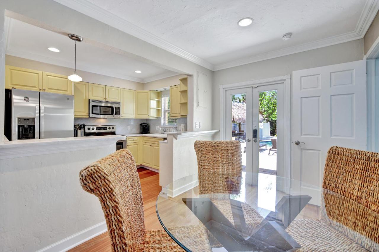 Charming 3br Pool And Hot Tub Ftl Gateaway Holiday home *