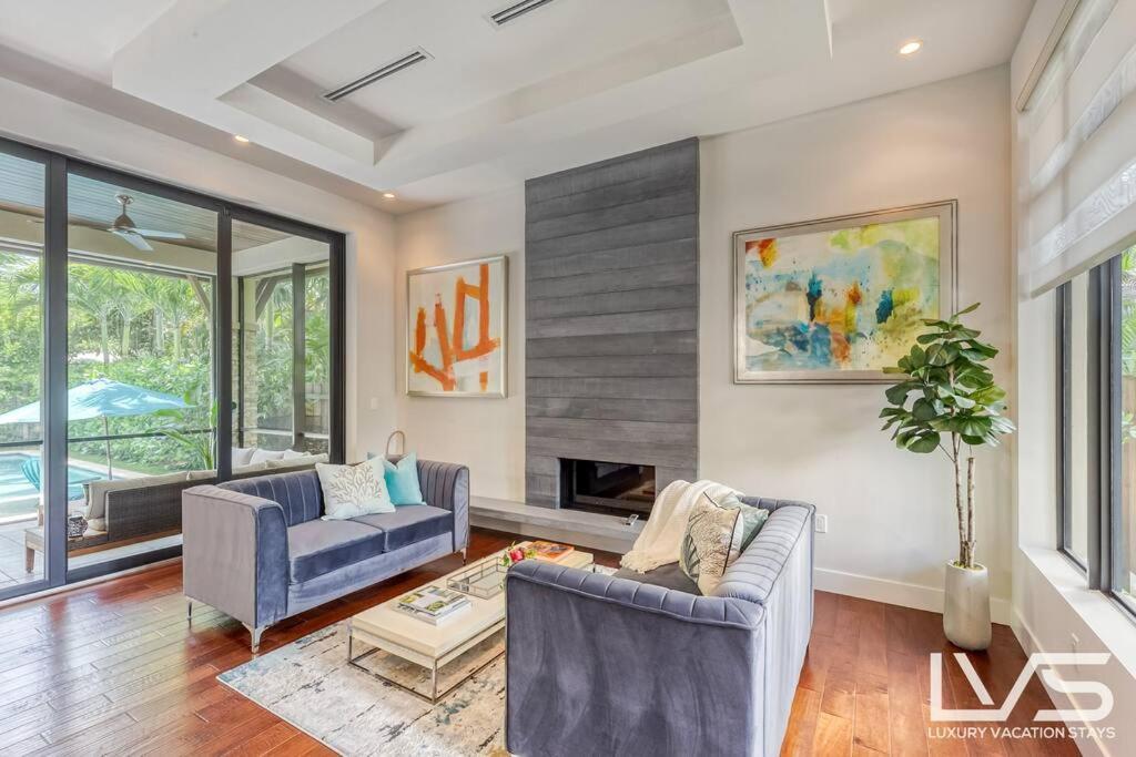Victoria - Walk To Olas - 4 Bed 4 Bath Fort Lauderdale