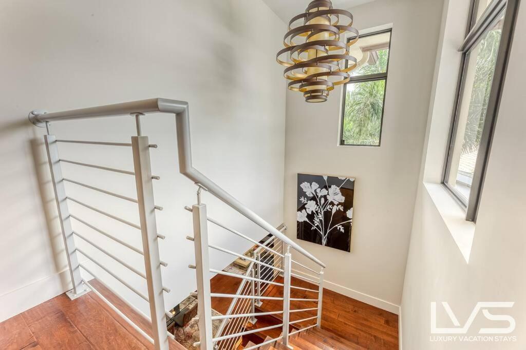 Holiday home Victoria - Walk To Olas - 4 Bed 4 Bath *
