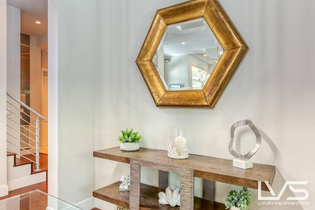 Holiday home Victoria - Walk To Olas - 4 Bed 4 Bath Fort Lauderdale