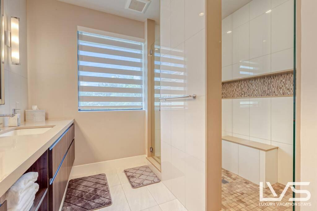 Holiday home Victoria - Walk To Olas - 4 Bed 4 Bath Fort Lauderdale