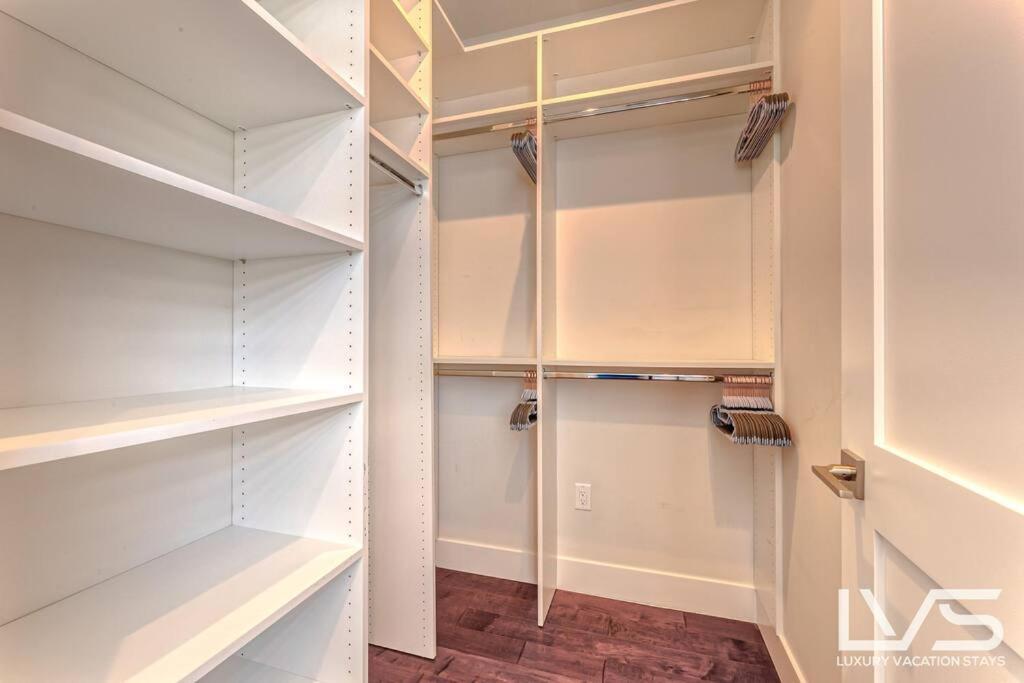 Victoria - Walk To Olas - 4 Bed 4 Bath Fort Lauderdale