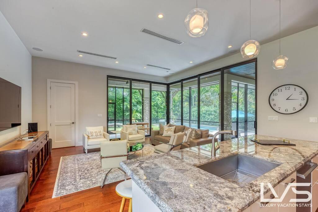 Holiday home Victoria - Walk To Olas - 4 Bed 4 Bath Fort Lauderdale