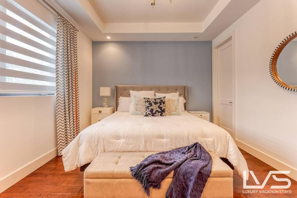 Victoria - Walk To Olas - 4 Bed 4 Bath Fort Lauderdale