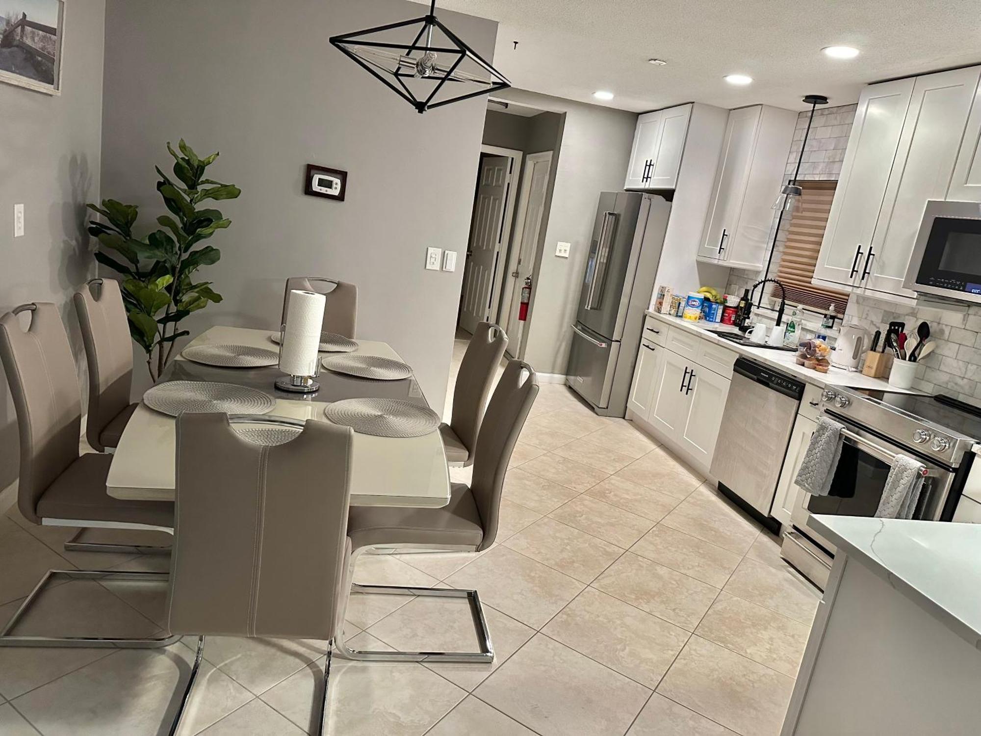 Elles Place Fort Lauderdale