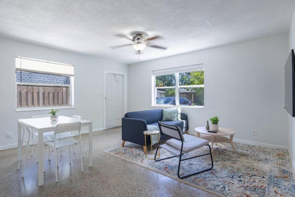 Apartment Cozy 2bed 1 Bath 5 Min To Olas W/free Parking! Fort Lauderdale