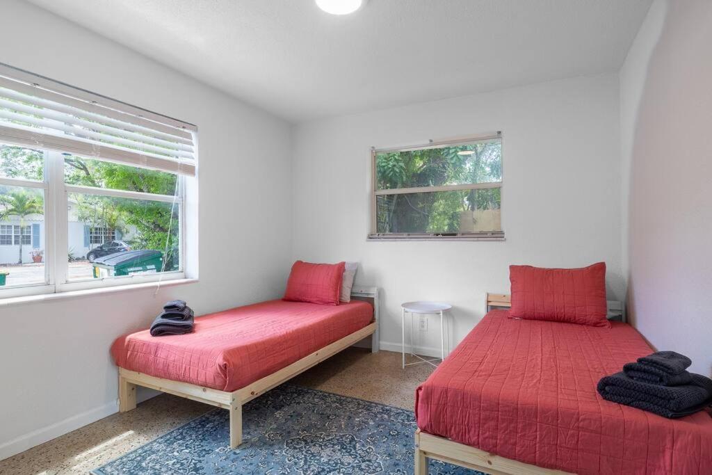Cozy 2bed 1 Bath 5 Min To Olas W/free Parking! Apartment