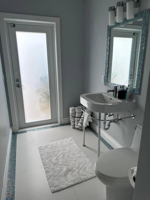 Olas Oasis: Heated Salt Water Pool Retreat * Fort Lauderdale