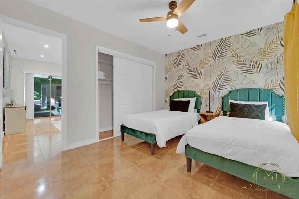 Holiday home Game & Chill Manor - Arcade - Pool - Pool Table Fort Lauderdale