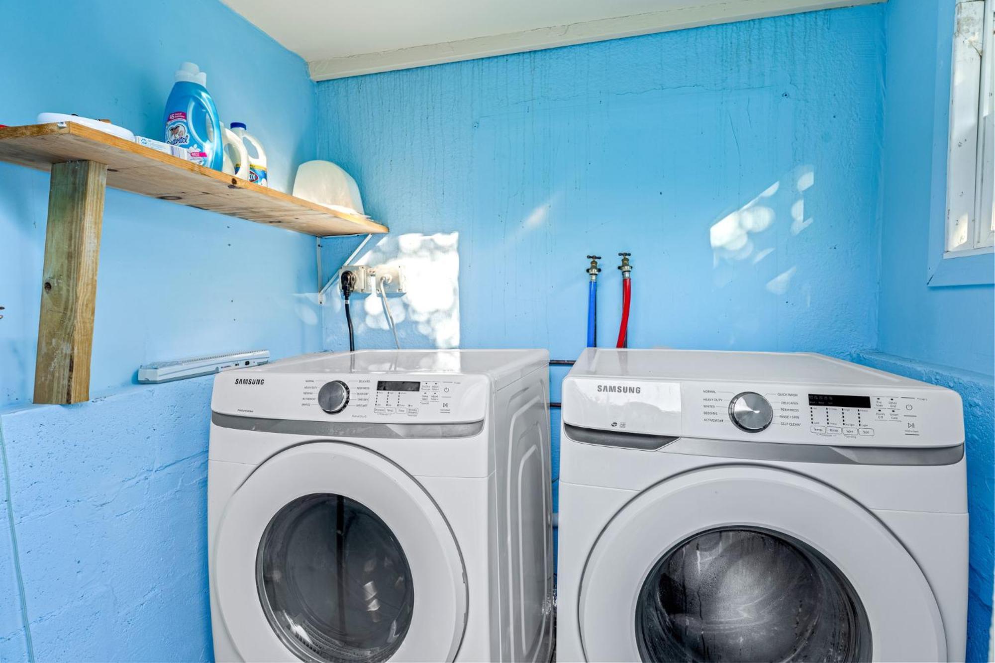 Steps From The Beach-all Renovated Unit #3 *
