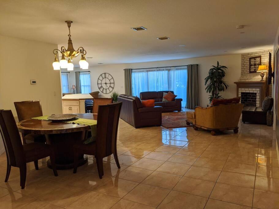 Spacious House In Lauderdale - Minutes From Fort Lauderdale