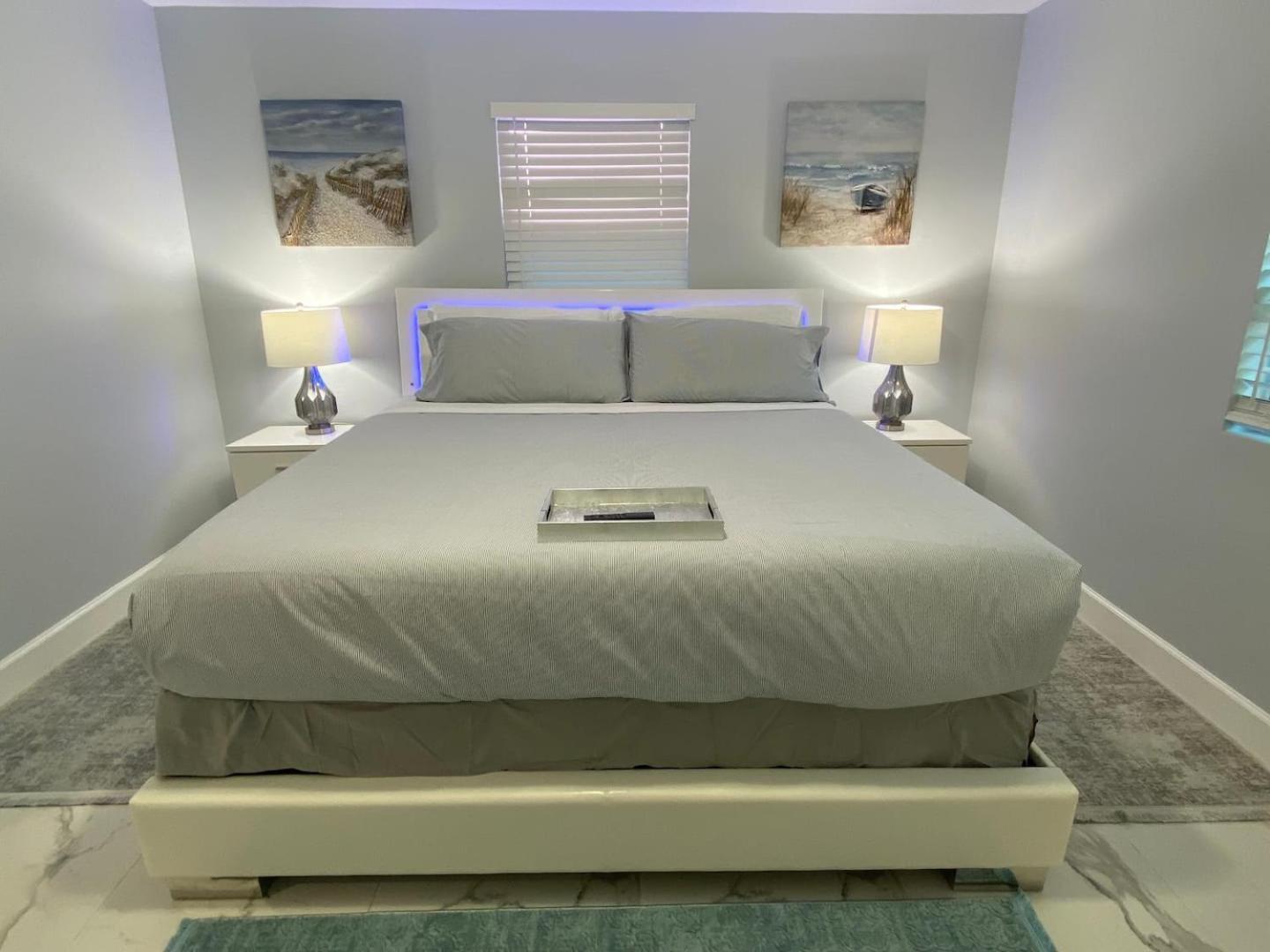 Mazor Luxury Three Bedrooms Vacation Holiday home *