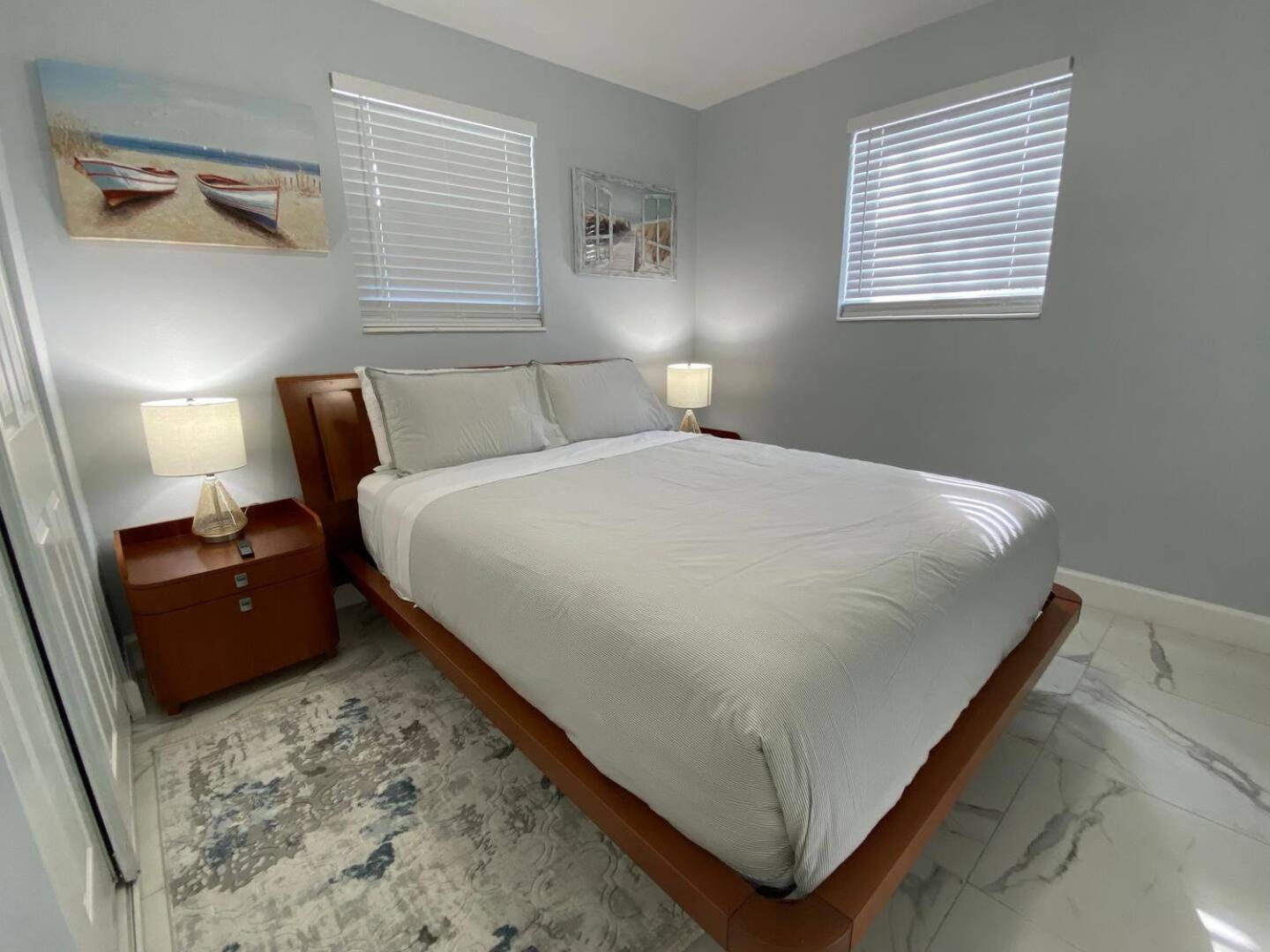 Mazor Luxury Three Bedrooms Vacation Holiday home Fort Lauderdale