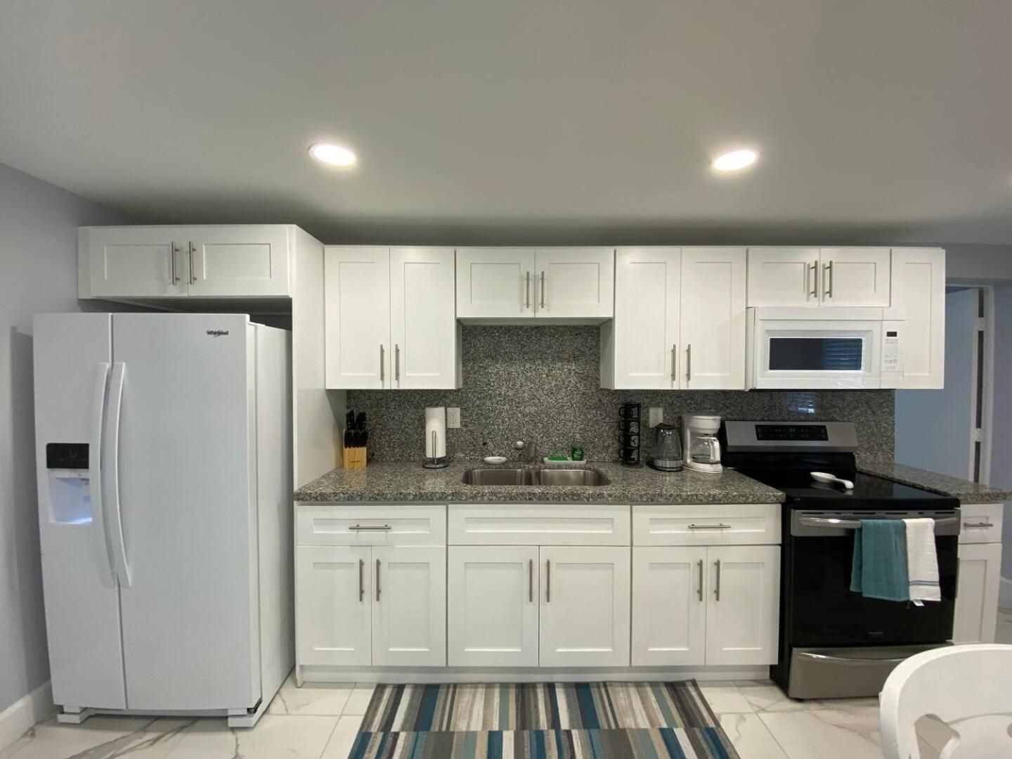 Mazor Luxury Three Bedrooms Vacation Holiday home Fort Lauderdale