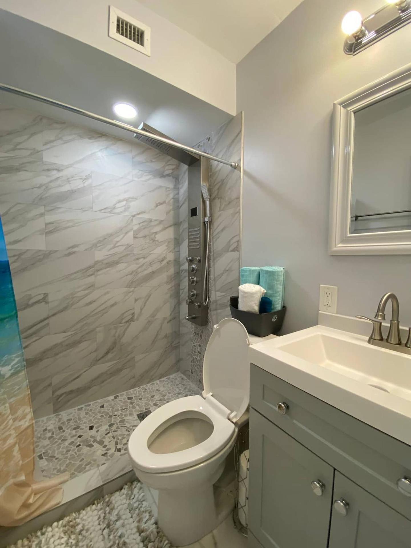 Mazor Luxury Three Bedrooms Vacation Fort Lauderdale