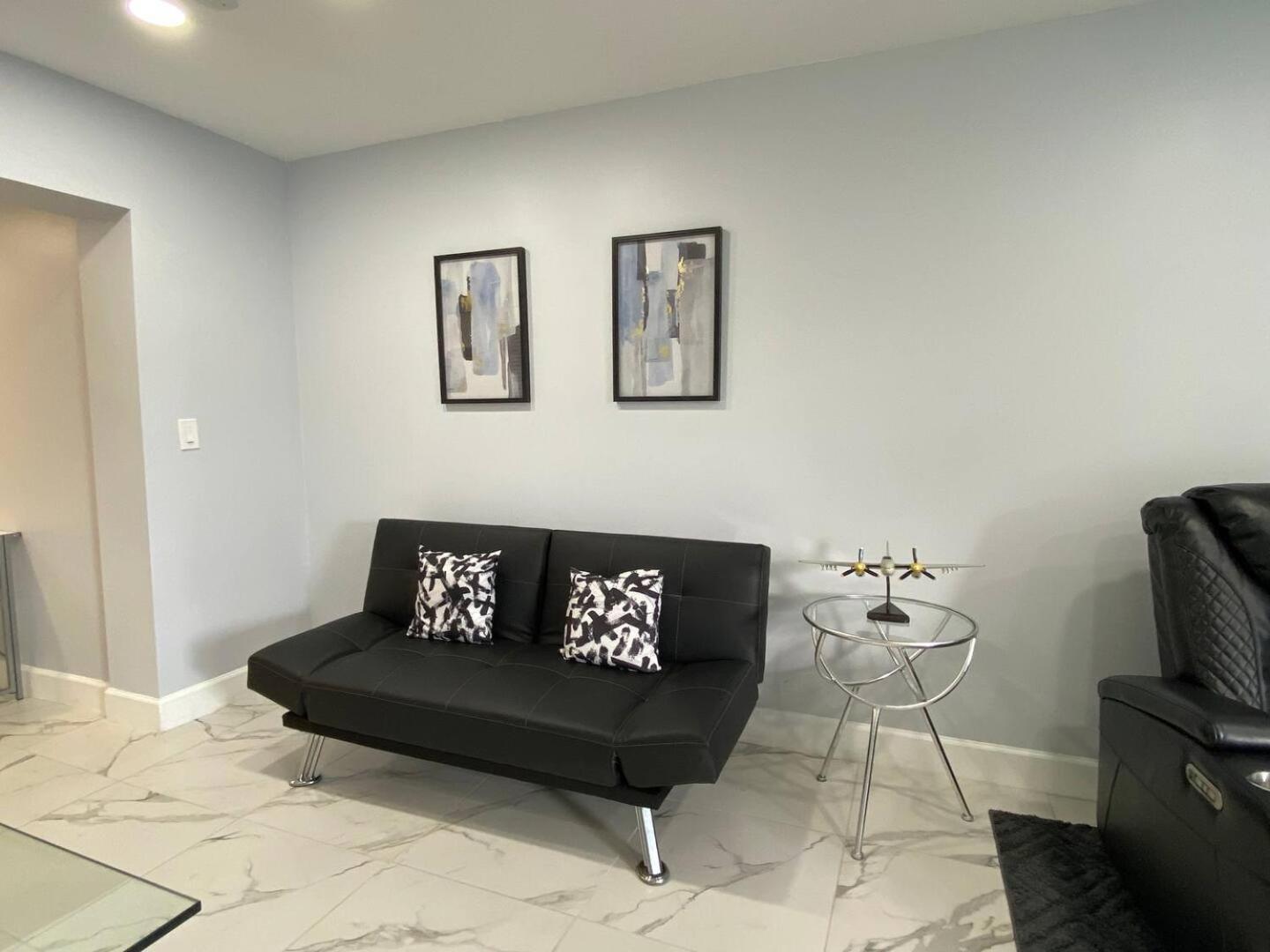 Mazor Luxury Three Bedrooms Vacation