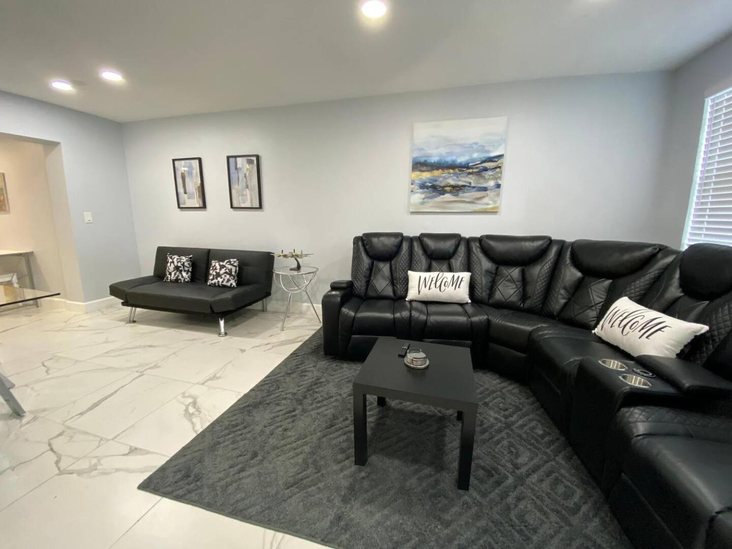 Mazor Luxury Three Bedrooms Vacation *