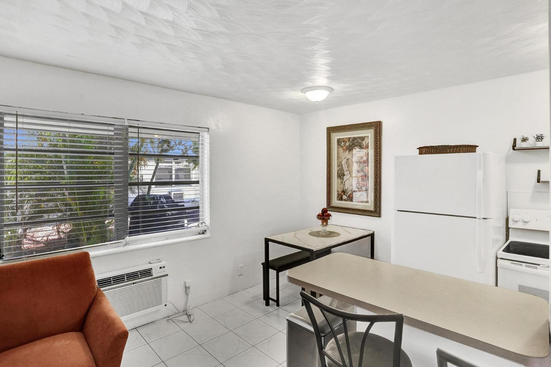 Victoria Park Regency Apartment *