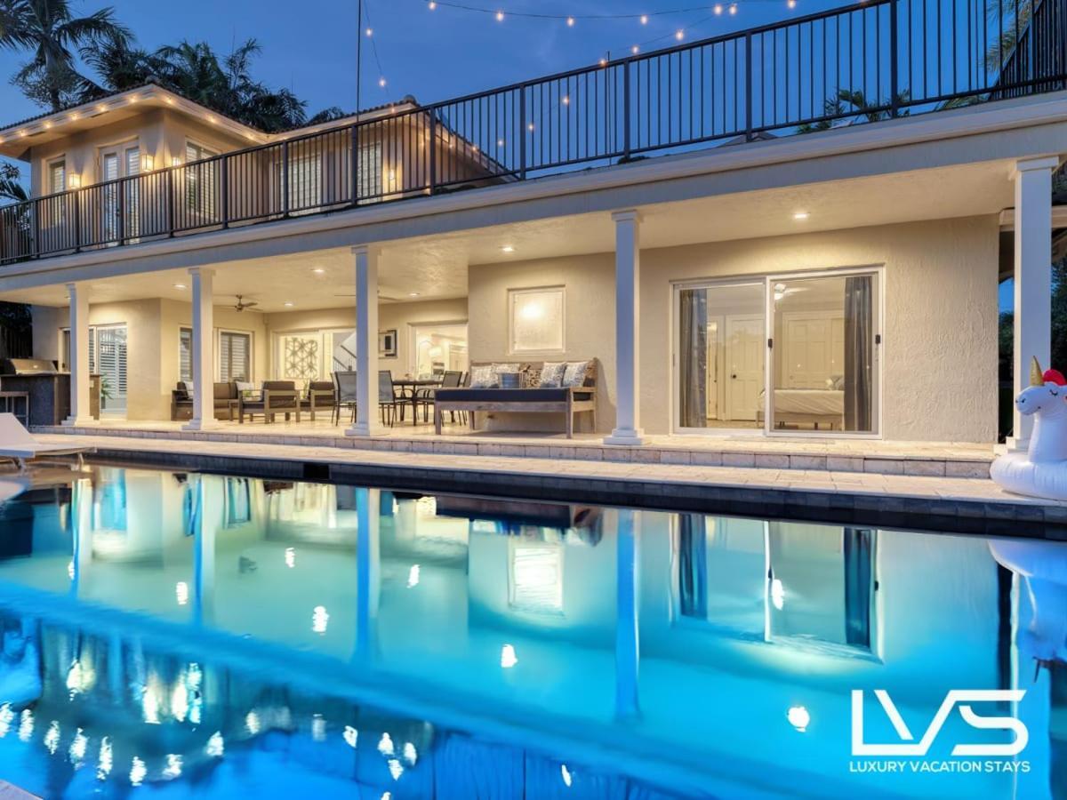 New Royal 80ft Waterfront Wlk2beach Hotpool Kitchenbbq Holiday home Fort Lauderdale