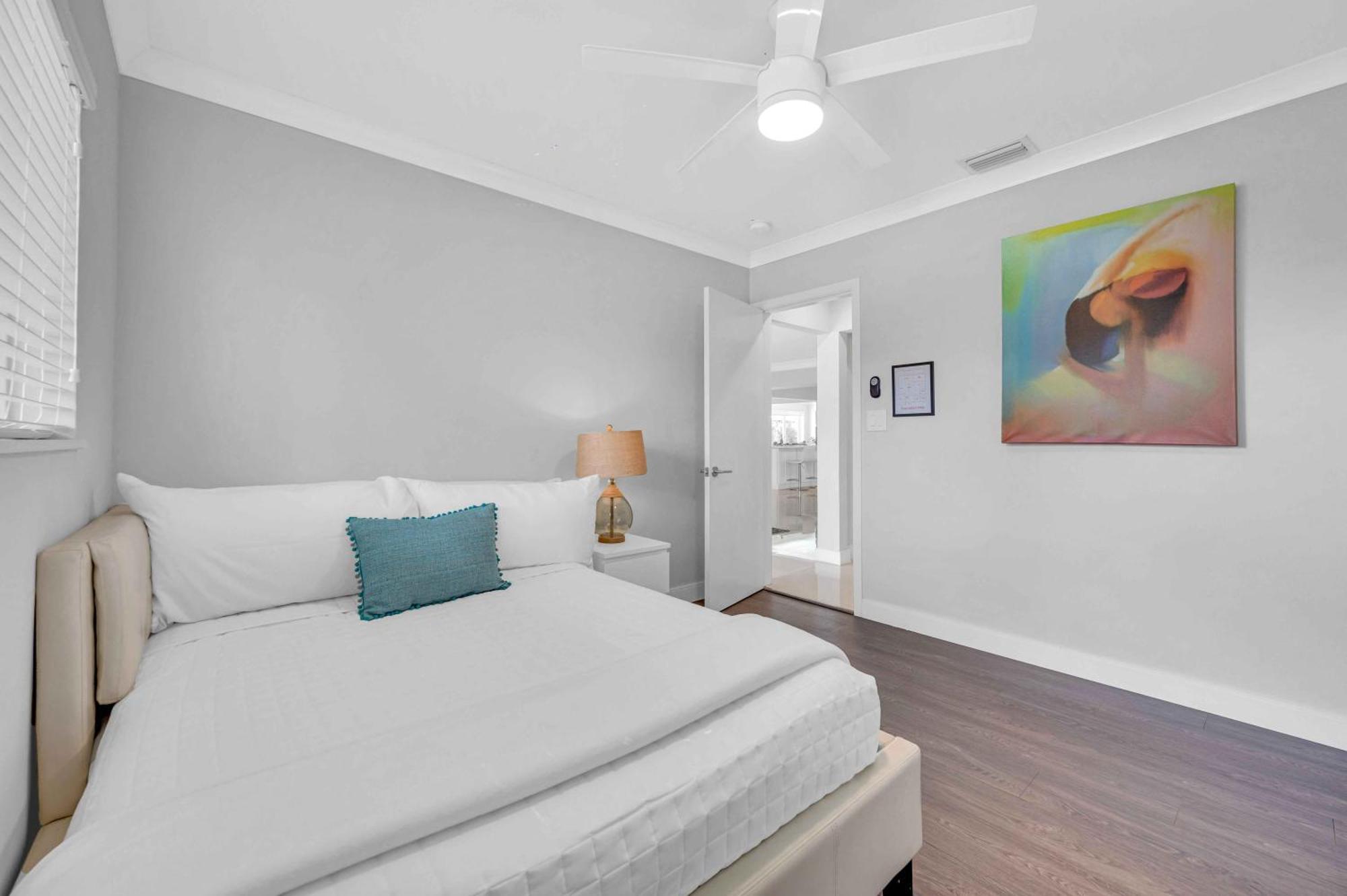 Modern Coastal Style Proximity Heated Pool Tranquility Ocean Mist Key Resldences * Fort Lauderdale