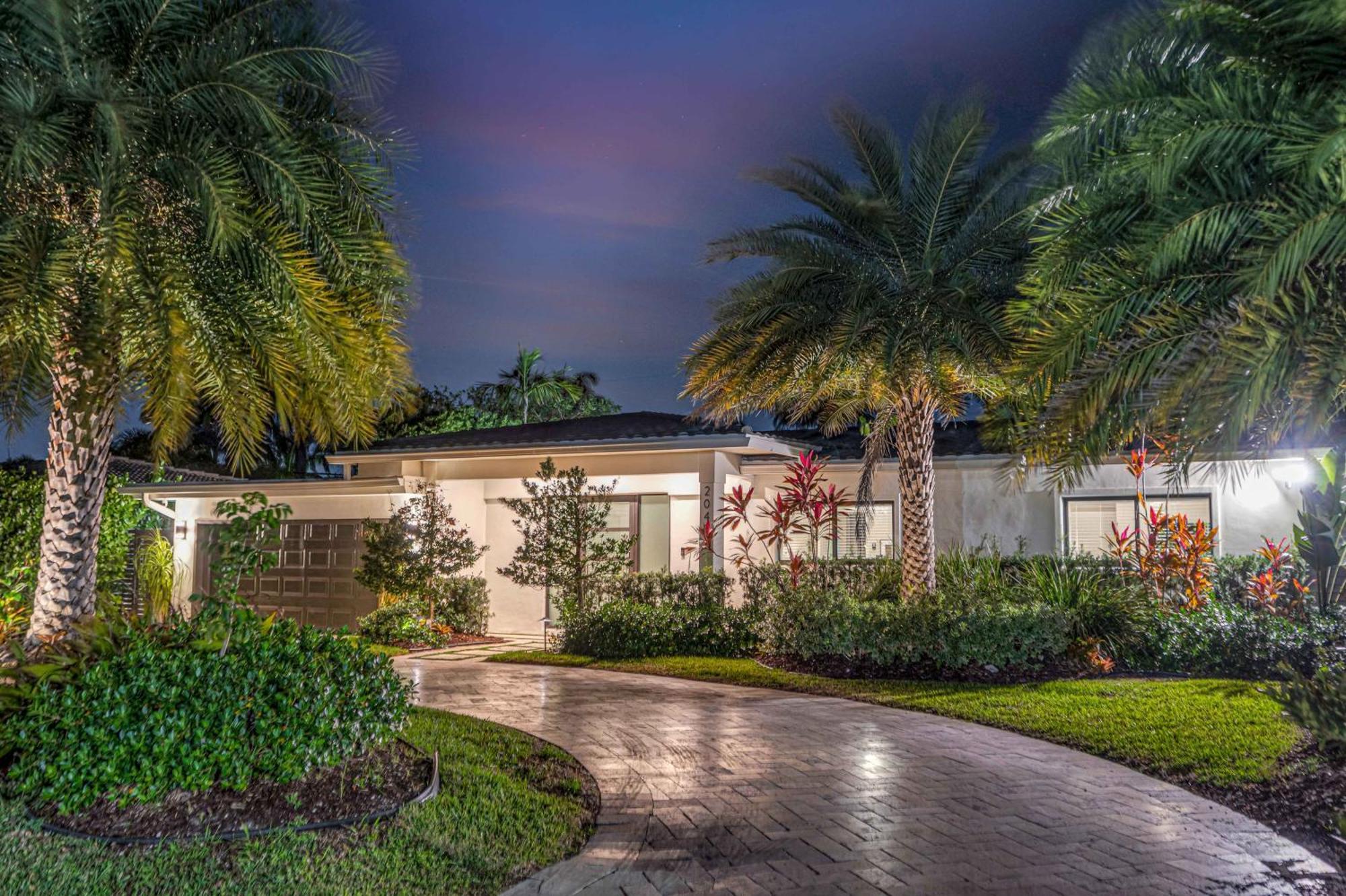 Holiday home Modern Coastal Style Proximity Heated Pool Tranquility Ocean Mist Key Resldences *