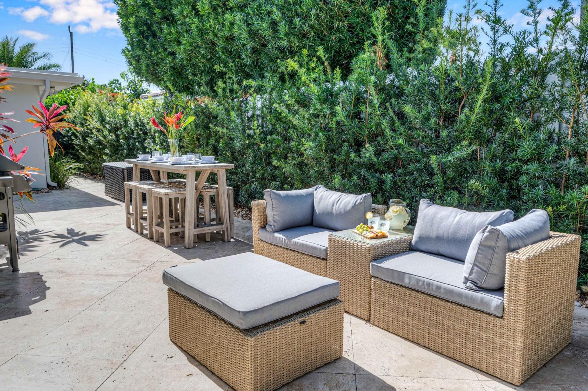 Modern Coastal Style Proximity Heated Pool Tranquility Ocean Mist Key Resldences Holiday home *