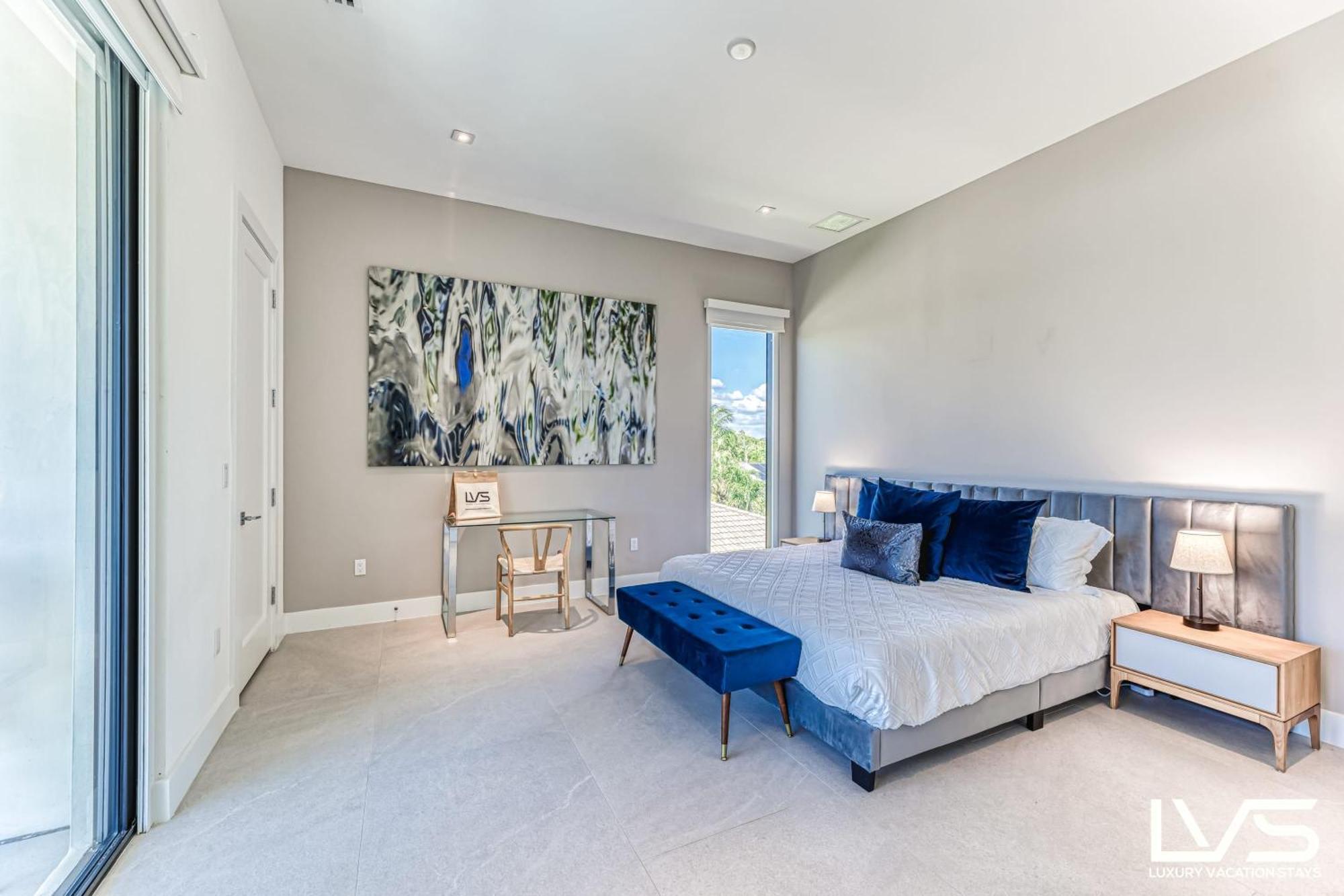Villabella Luxe 100ft Waterfront With 6bedrooms65bathrooms 5 Minute To Chefaposs Kitchen Heated Poolhot Tub Outdoor Bbq Kitchen Sonos * Fort Lauderdale