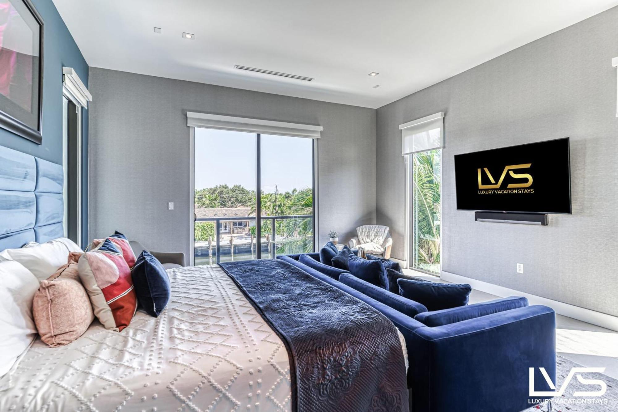 Holiday home Villabella Luxe 100ft Waterfront With 6bedrooms65bathrooms 5 Minute To Chefaposs Kitchen Heated Poolhot Tub Outdoor Bbq Kitchen Sonos *