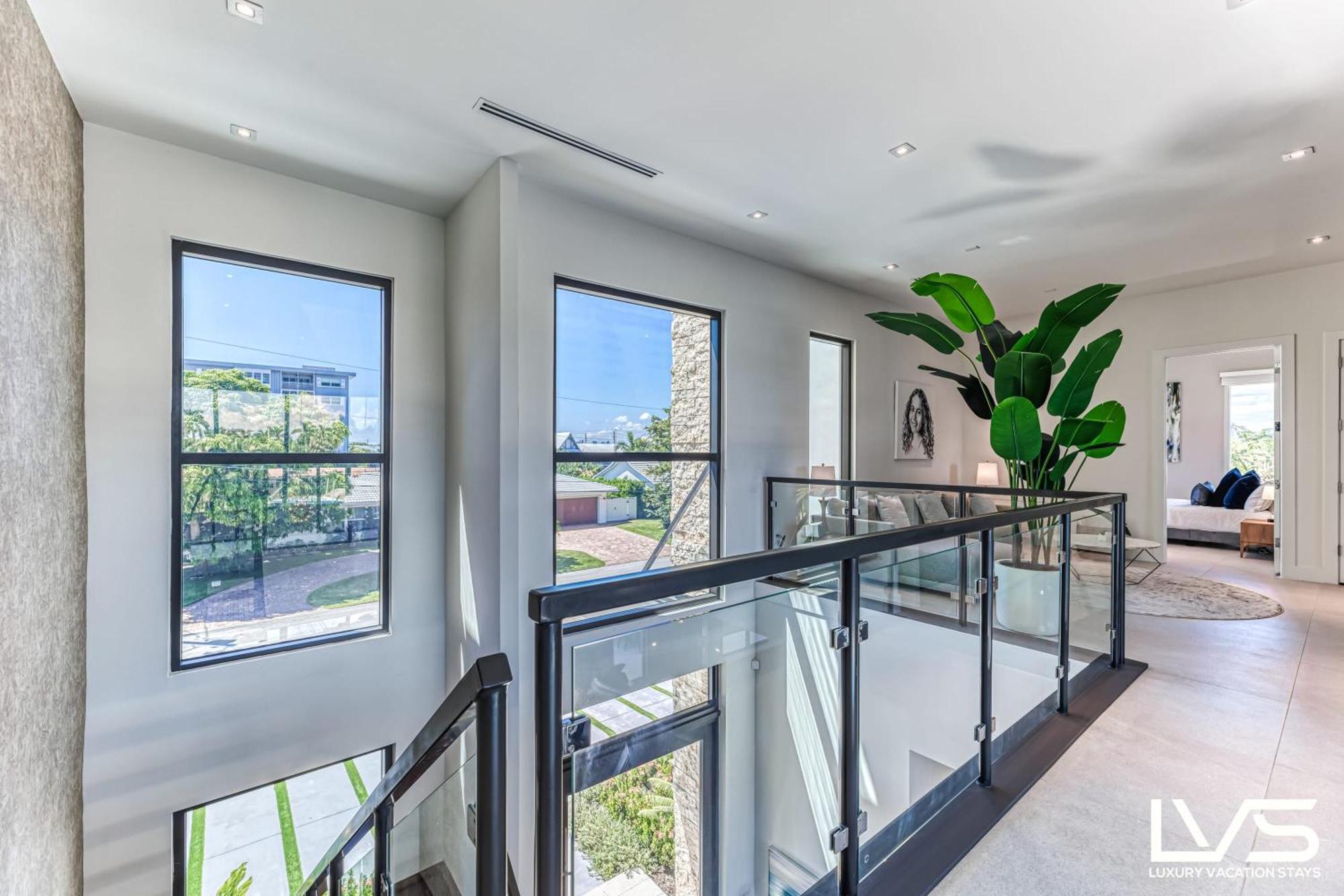 Holiday home Villabella Luxe 100ft Waterfront With 6bedrooms65bathrooms 5 Minute To Chefaposs Kitchen Heated Poolhot Tub Outdoor Bbq Kitchen Sonos