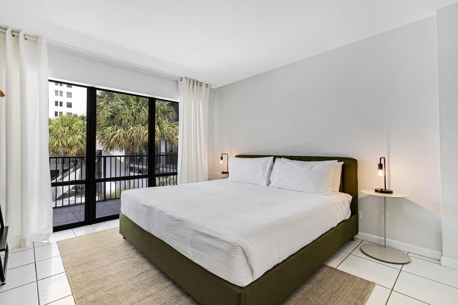 Roami At The Palm Fort Lauderdale