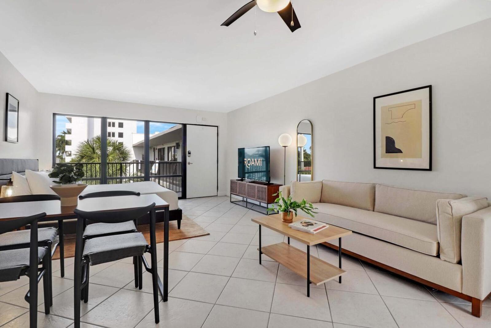 Roami At The Palm Fort Lauderdale