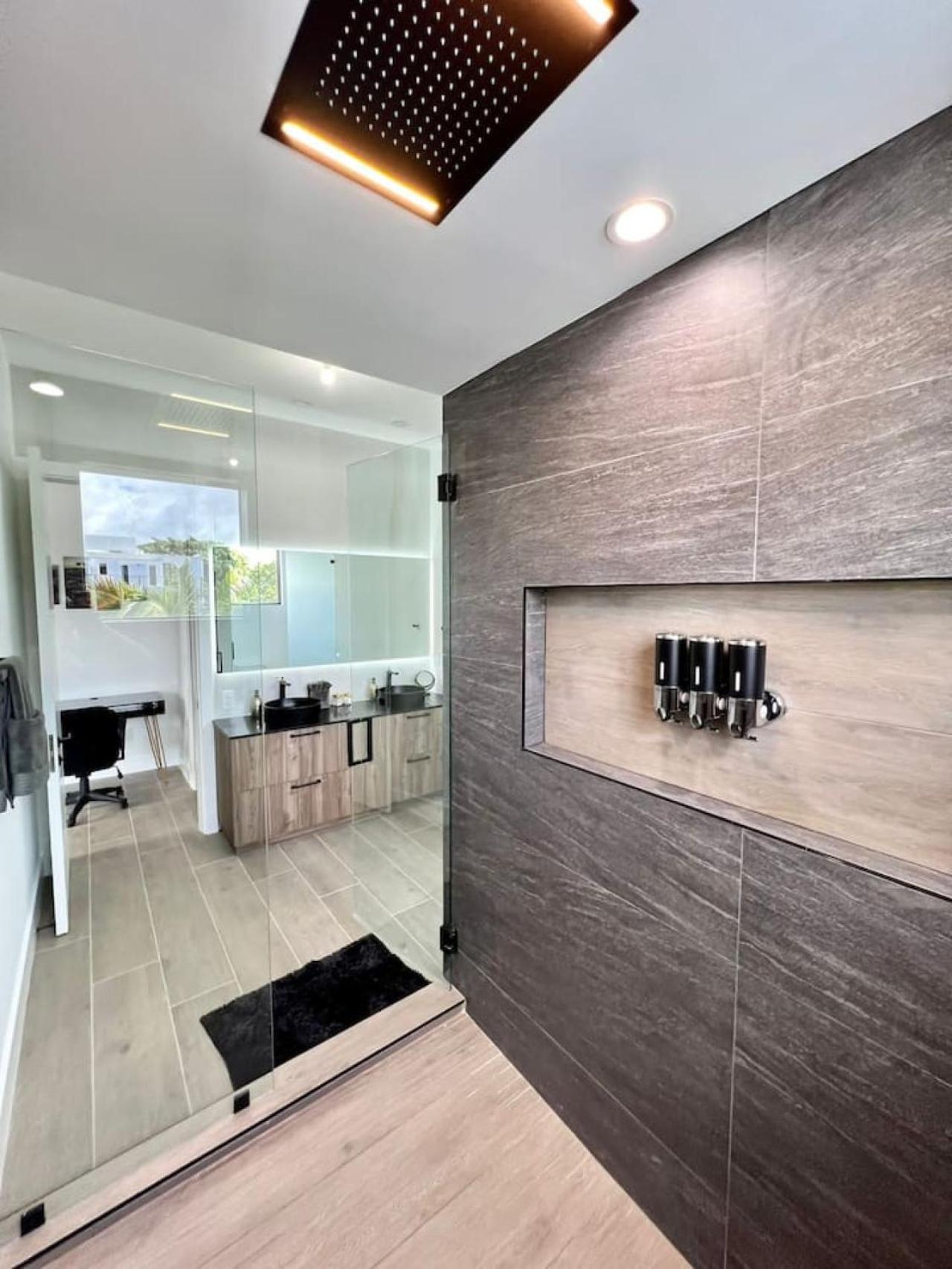 Elements Olas W Pool And Near Holiday home Fort Lauderdale